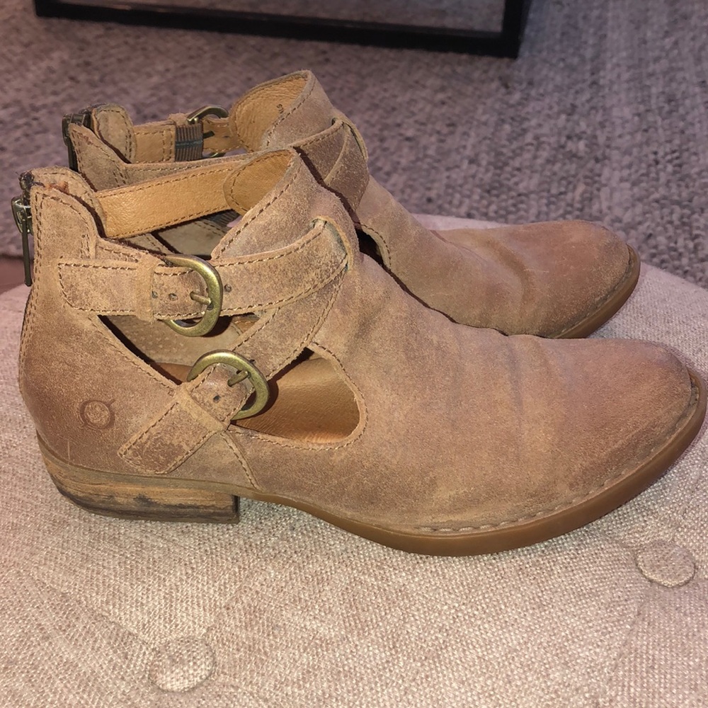 Born boots